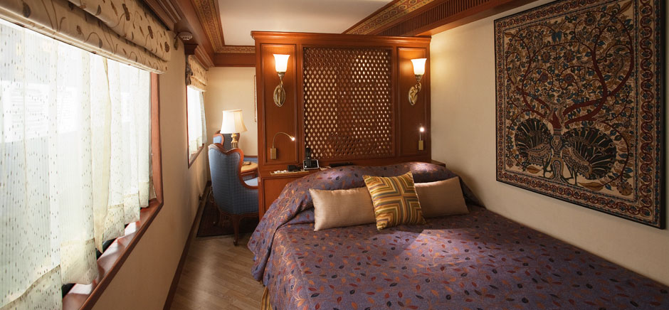 8 - Saturday: Disembark in Mumbai - 0815 hrs