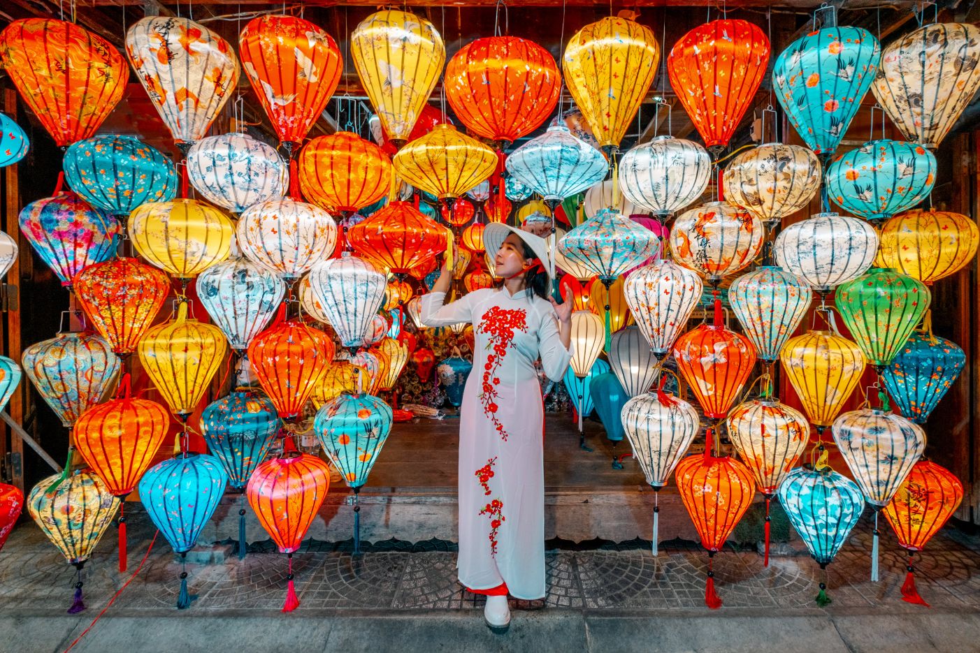 7 days Vietnam tour package from Hanoi to Ho Chi Minh City with Halong Bay cruise, sightseeing and local experiences. Tailor?made Vietnam itinerary.
Hanoi Halong Bay Ho Chi Minh tour
custom Vietnam tour
Vietnam private tour package
Vietnam travel itinerary